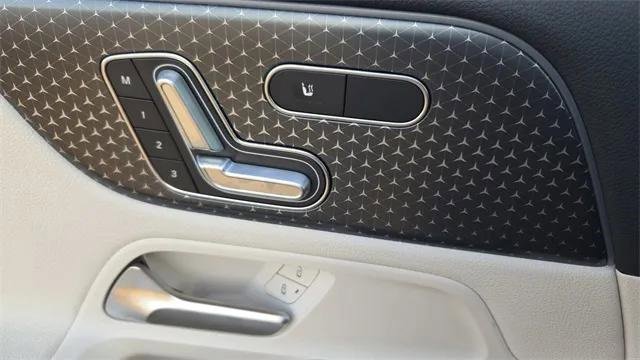 Certified 2025 Mercedes-Benz GLA 250 image 8