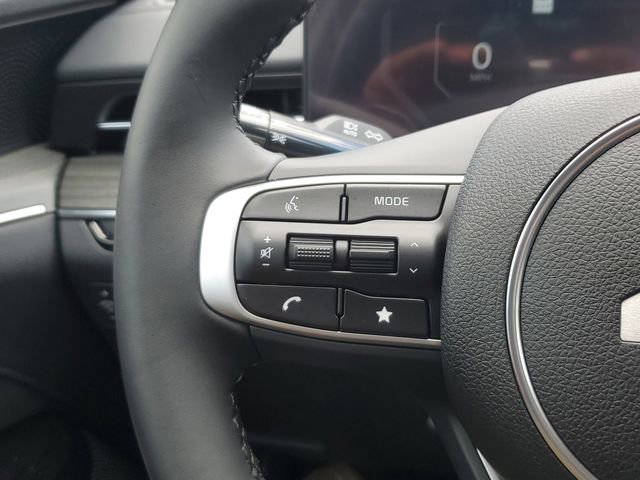 New 2025 Kia K5 EX image 19