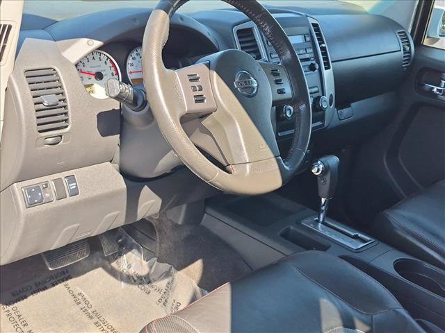 Used 2011 Nissan Frontier PRO-4X w/ Pro-4x Luxury Pkg AWD/4WD image 9