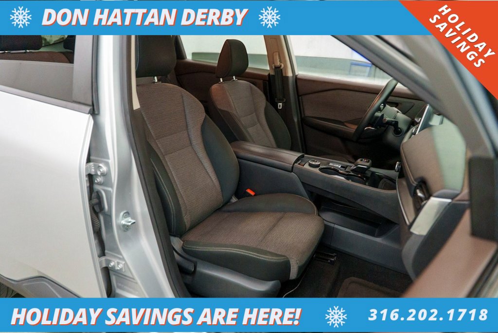 Used 2022 Nissan Rogue SV image 25