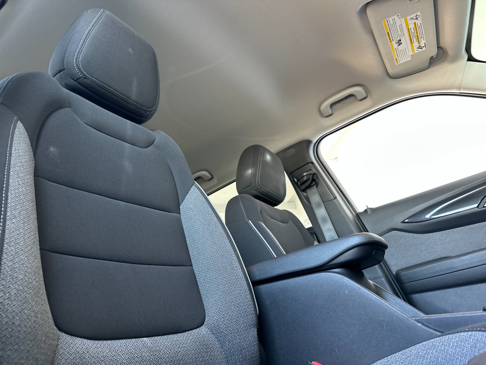Used 2025 Chevrolet TrailBlazer LT AWD/4WD image 17