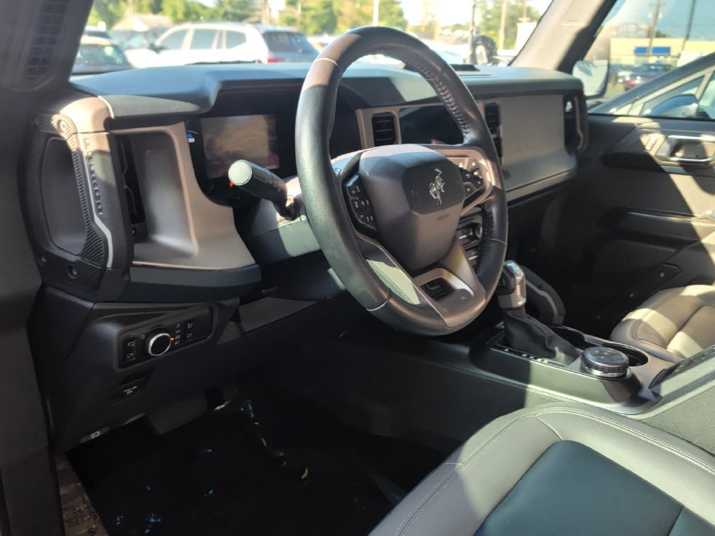 Used 2024 Ford Bronco Outer Banks AWD/4WD image 13