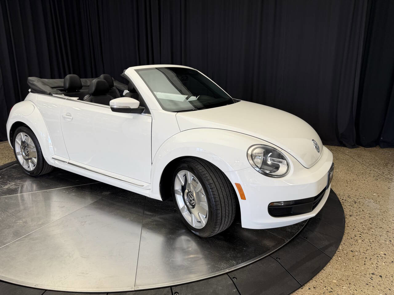 Used 2014 Volkswagen Beetle 2.5 image 12