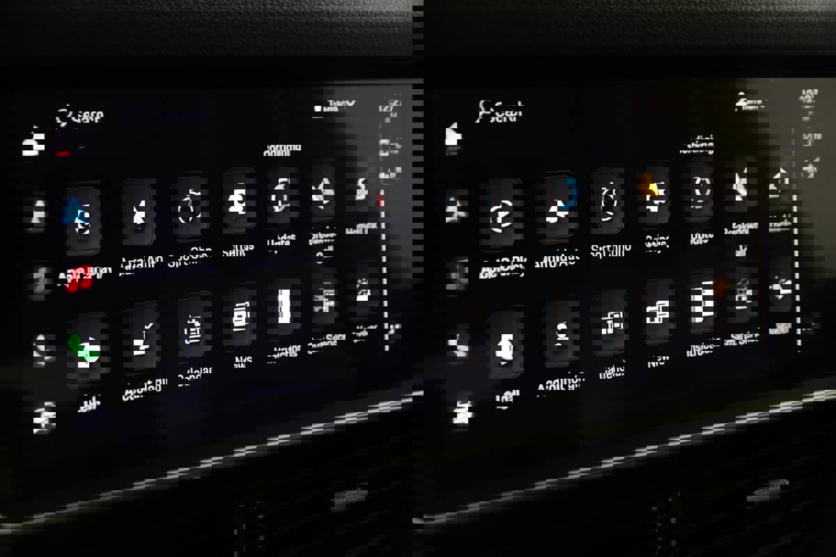 Used 2023 Porsche Cayenne image 60