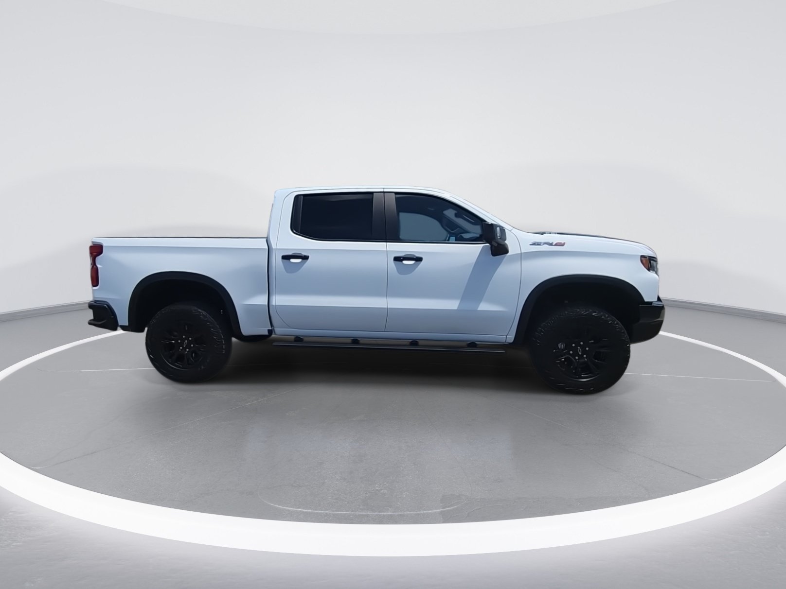 Used 2024 Chevrolet Silverado 1500 ZR2 w/ Technology Package AWD/4WD image 9
