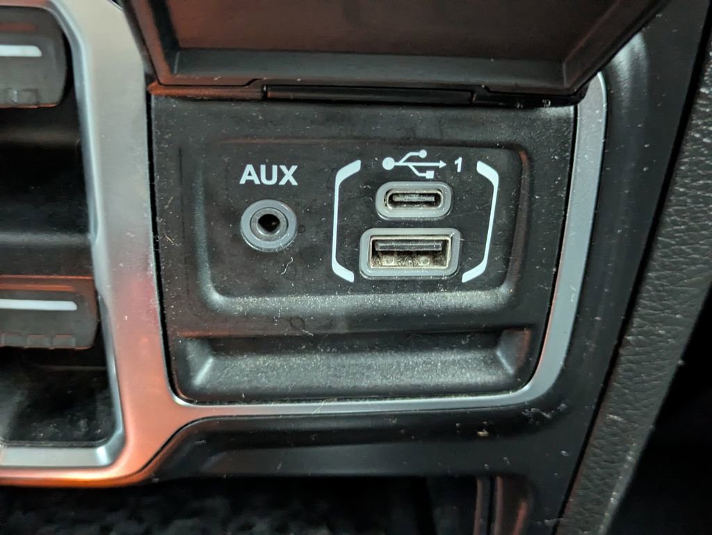 Used 2020 Jeep Wrangler Unlimited Sport S AWD/4WD image 23