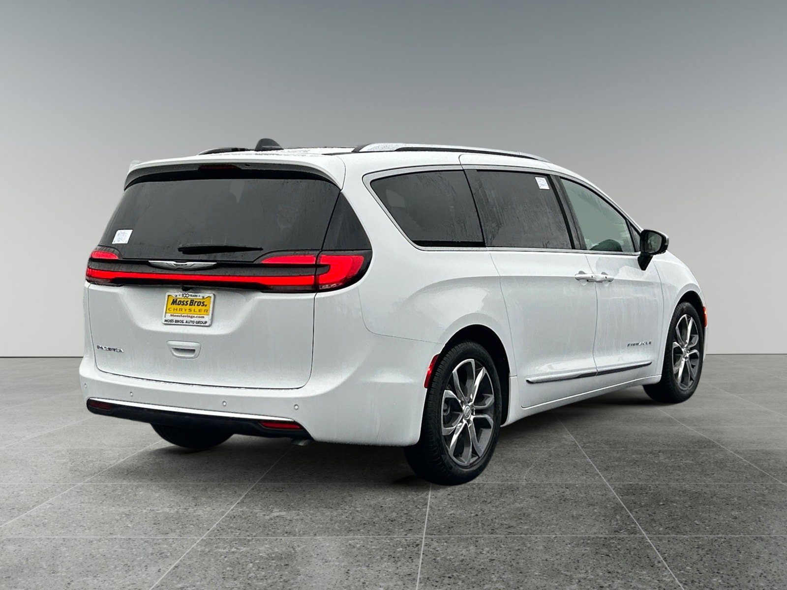 New 2026 Chrysler Pacifica Pinnacle FWD image 5
