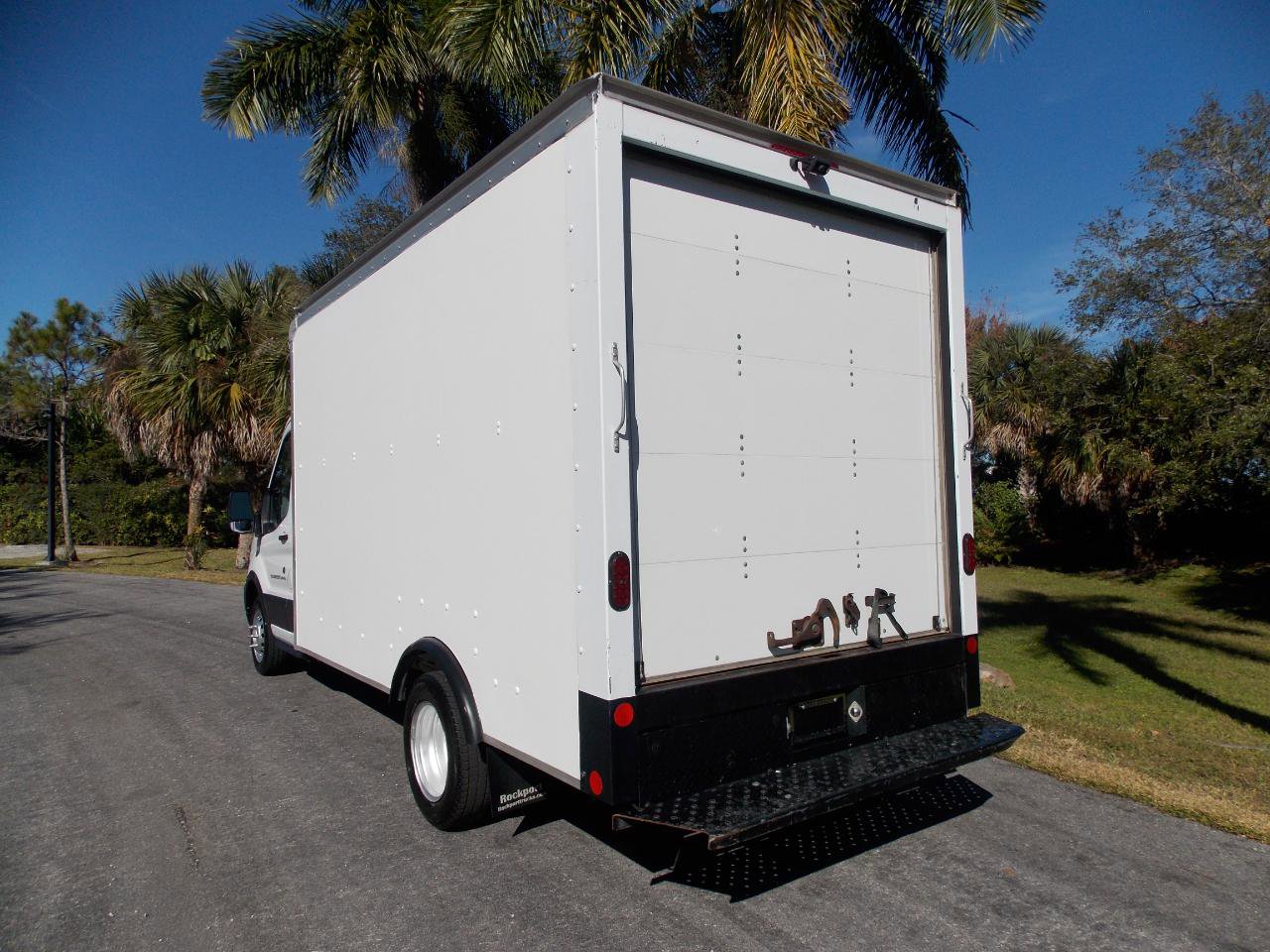 Used 2022 Ford Transit 350 DRW RWD image 7