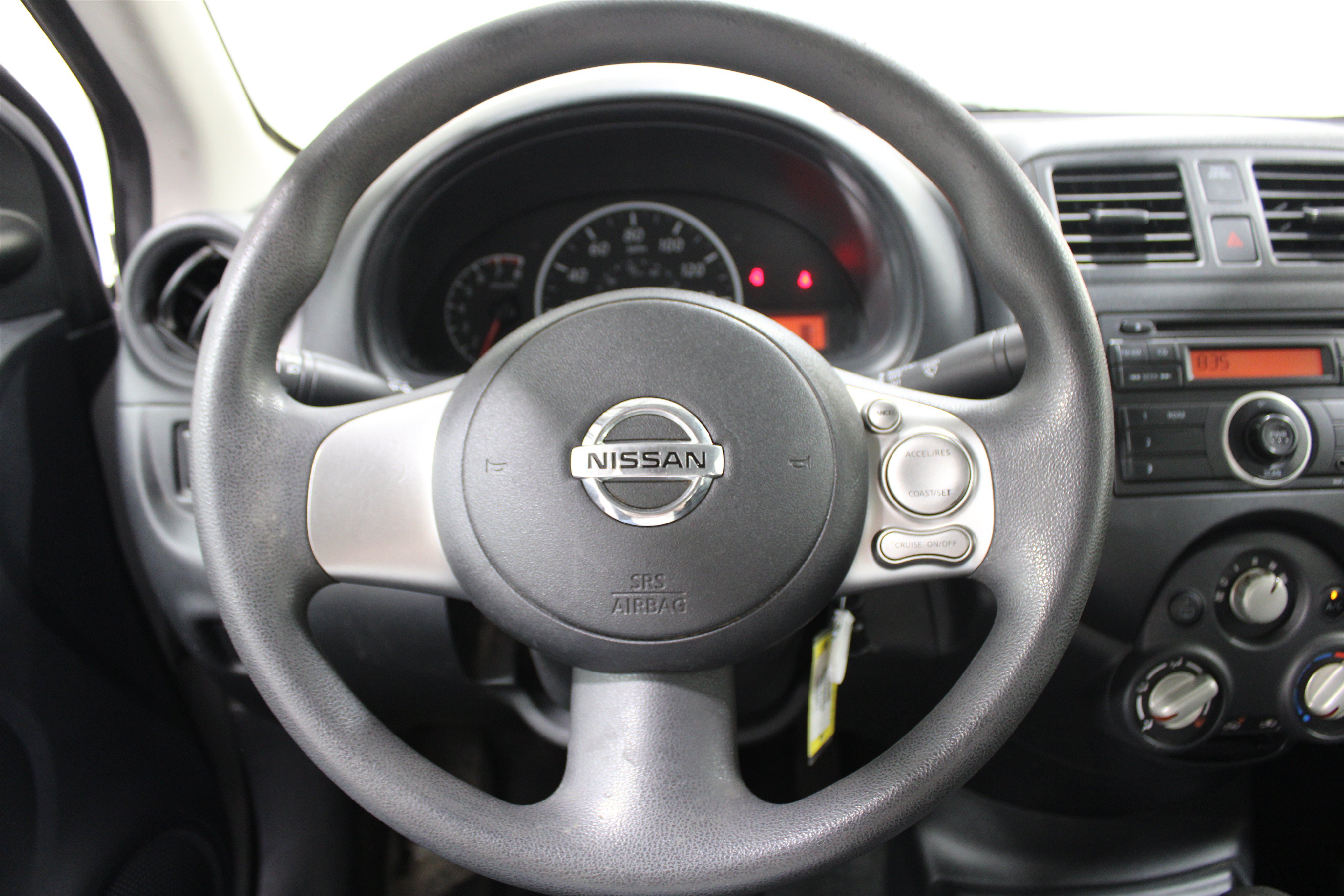 Used 2014 Nissan Versa S Plus FWD image 7