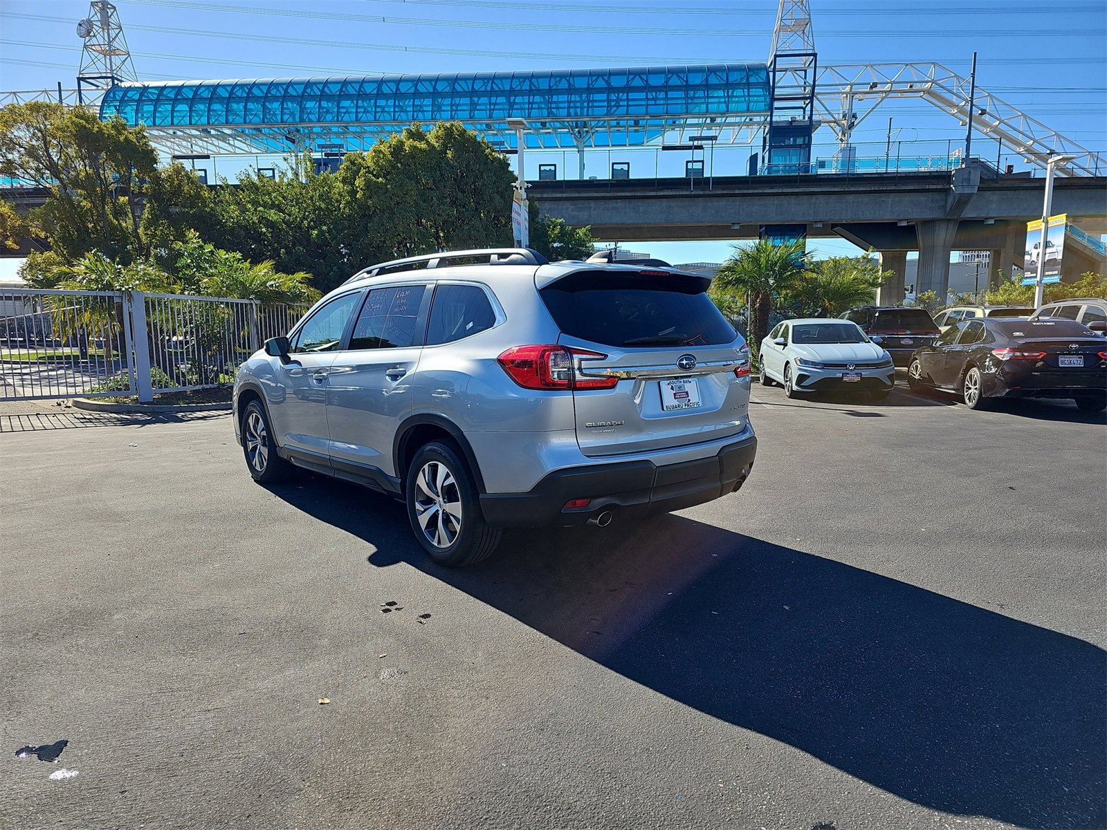 Used 2023 Subaru Ascent Premium w/ Convenience Package image 5