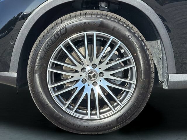 Certified 2025 Mercedes-Benz GLC 300 4MATIC image 34