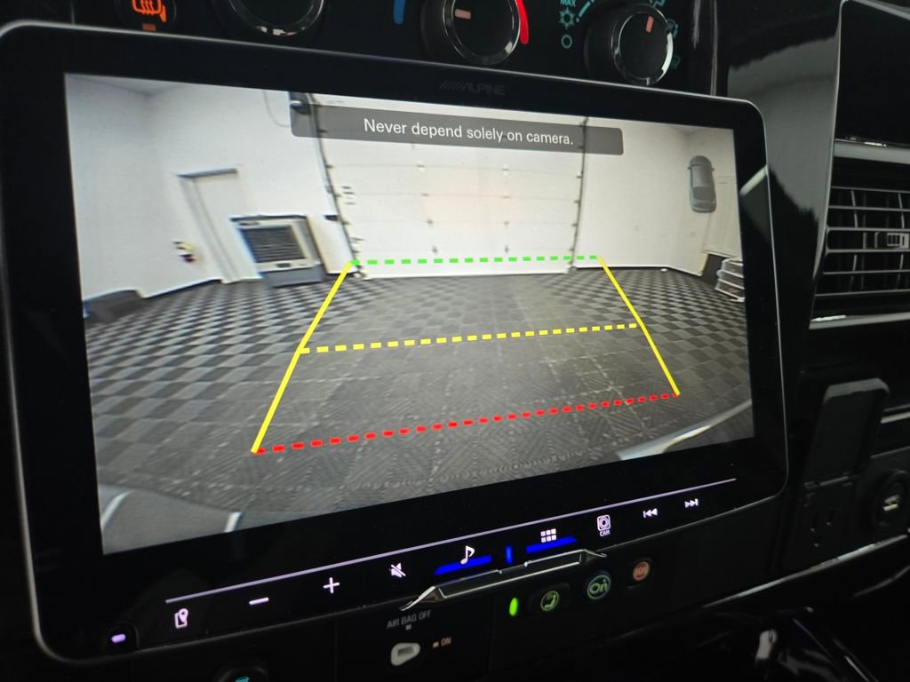 Used 2023 GMC Savana 2500 image 25