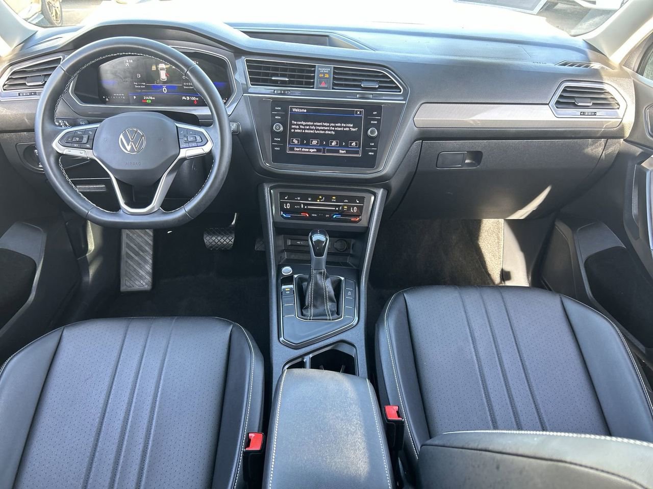 Certified 2023 Volkswagen Tiguan SE FWD image 12