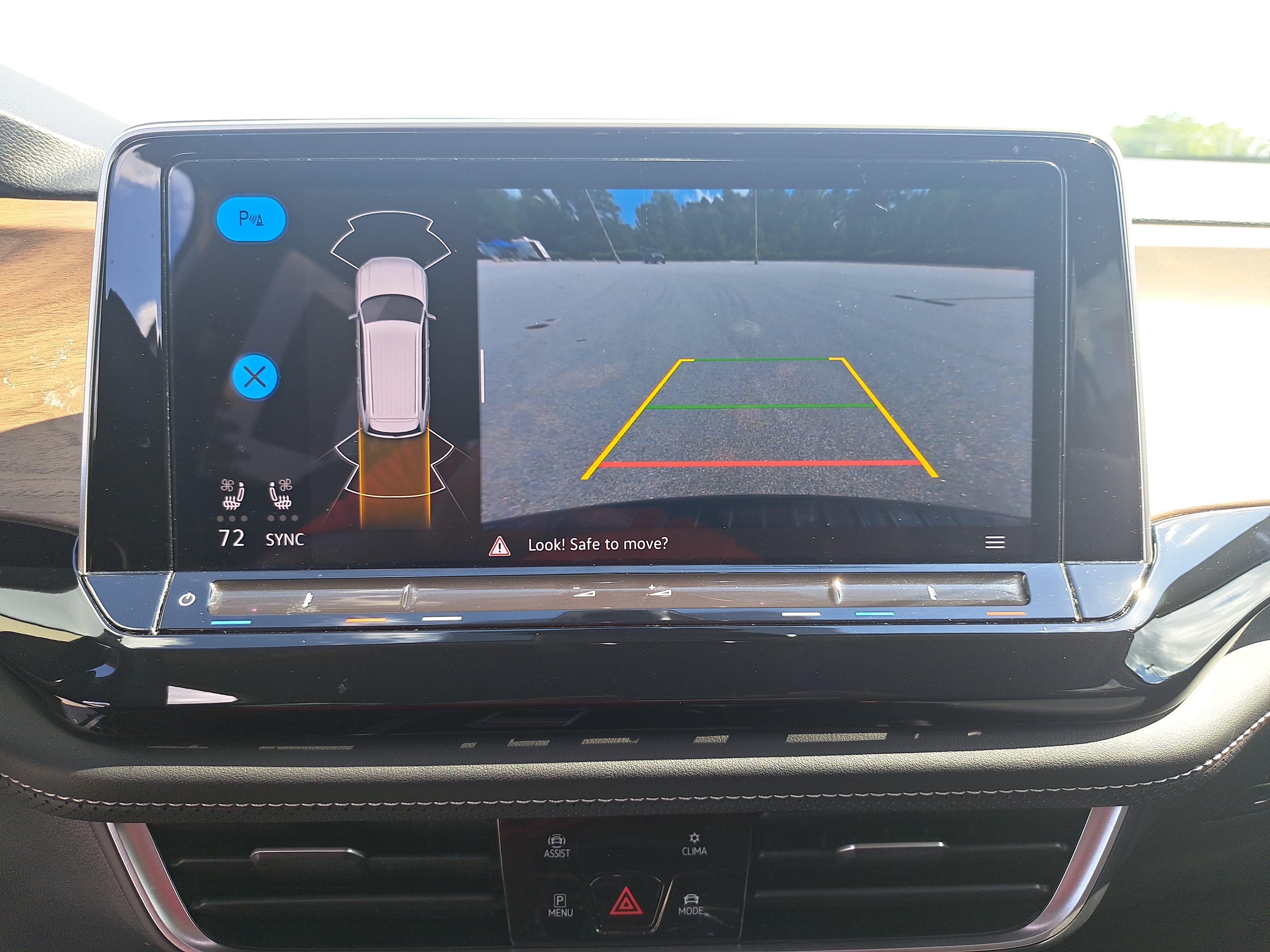 Certified 2024 Volkswagen Atlas SE FWD image 24