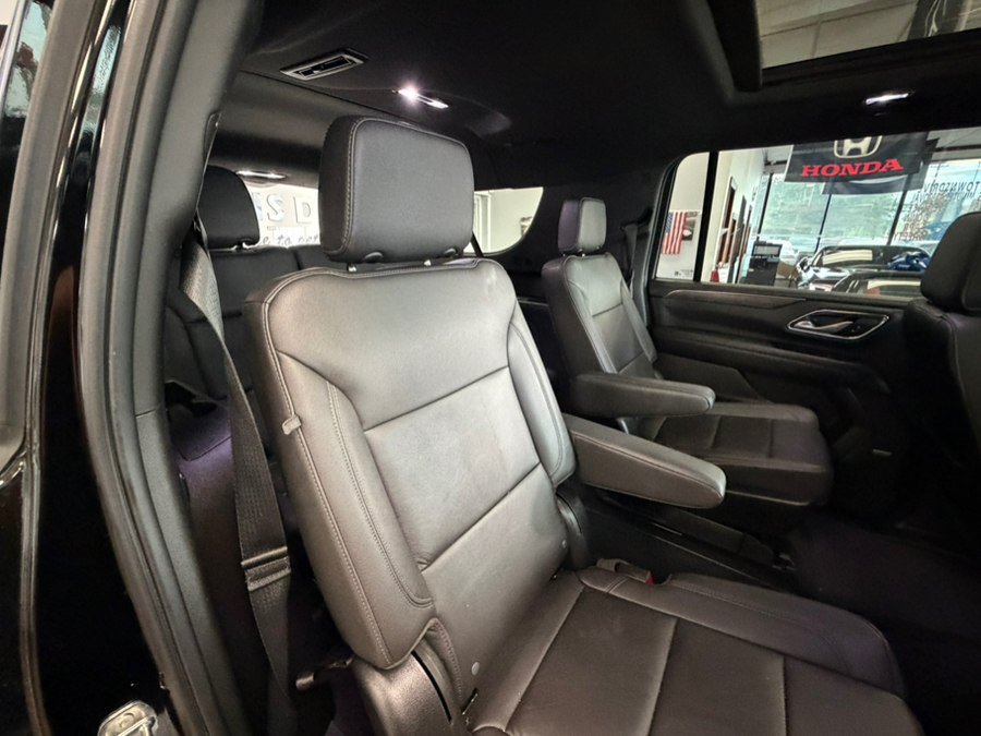 Used 2022 Chevrolet Suburban LT w/ LT Signature Plus Package AWD/4WD image 42