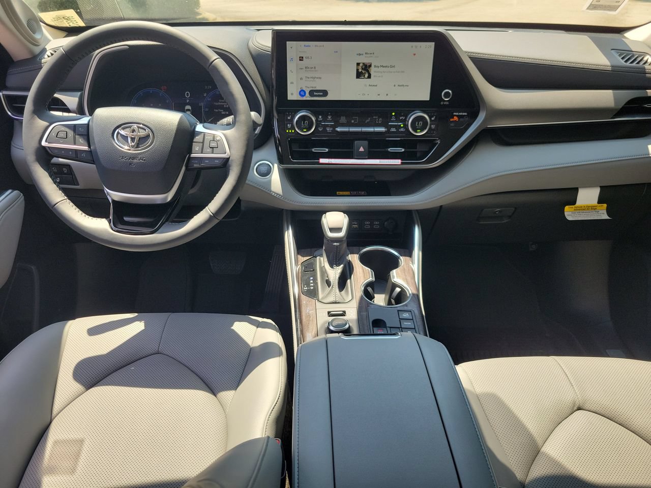 New 2026 Toyota Highlander Limited AWD/4WD image 13