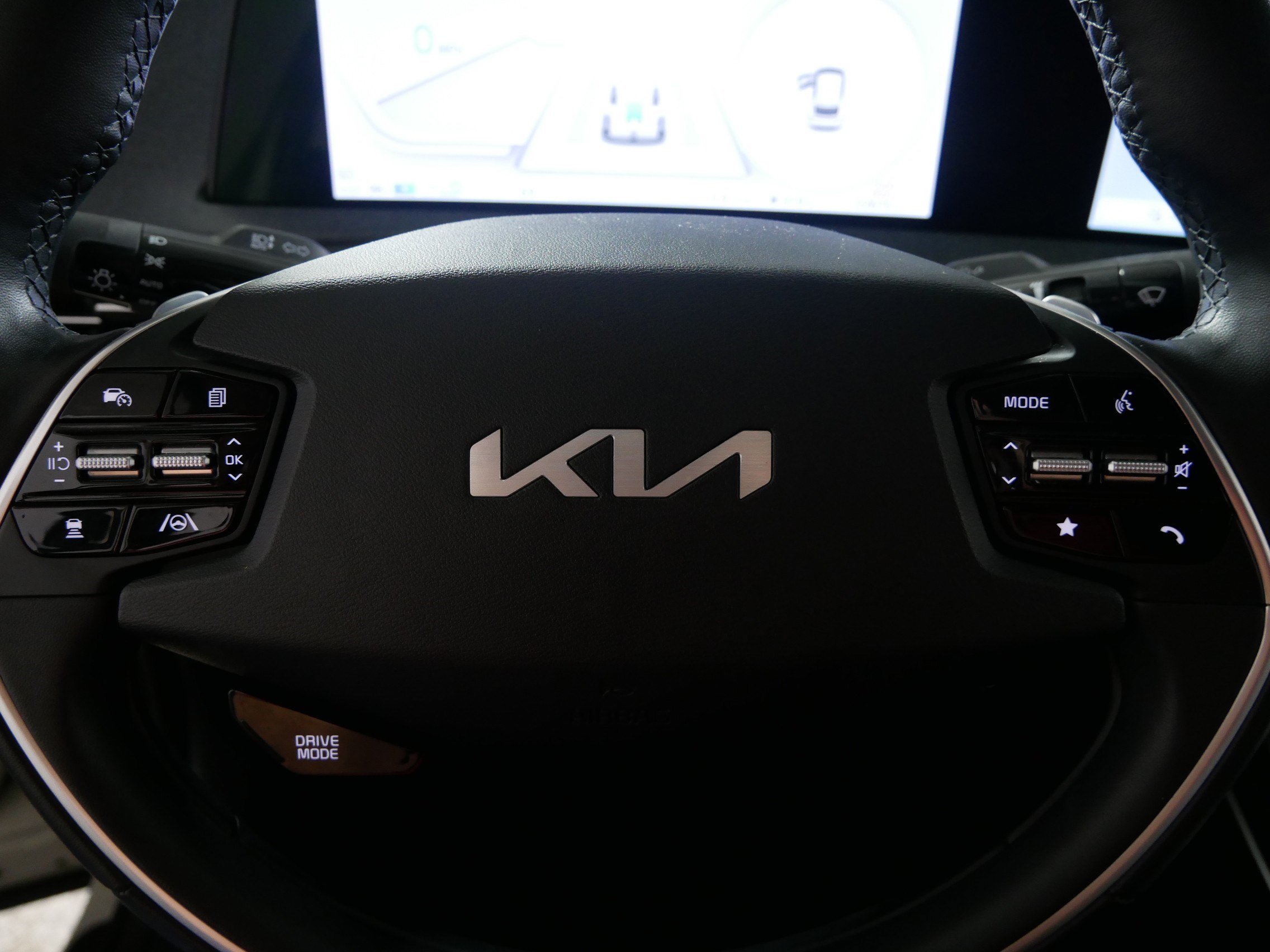 Used 2024 Kia EV6 Light AWD/4WD image 25
