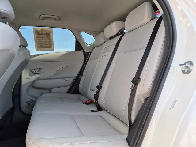 Used 2025 Hyundai Kona SEL FWD image 18
