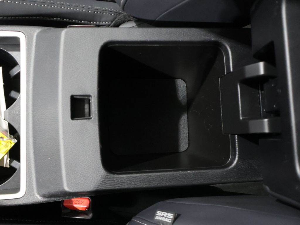 Used 2024 Mitsubishi Outlander SEL AWD/4WD image 34