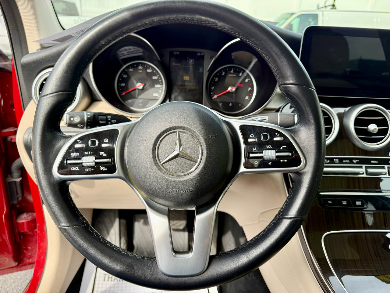 Used 2020 Mercedes-Benz GLC 300 4MATIC image 16
