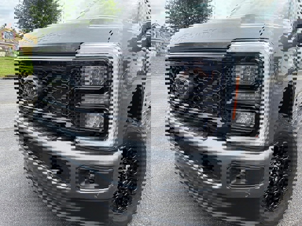 New 2025 Ford F250 Lariat w/ Lariat Ultimate Package image 8