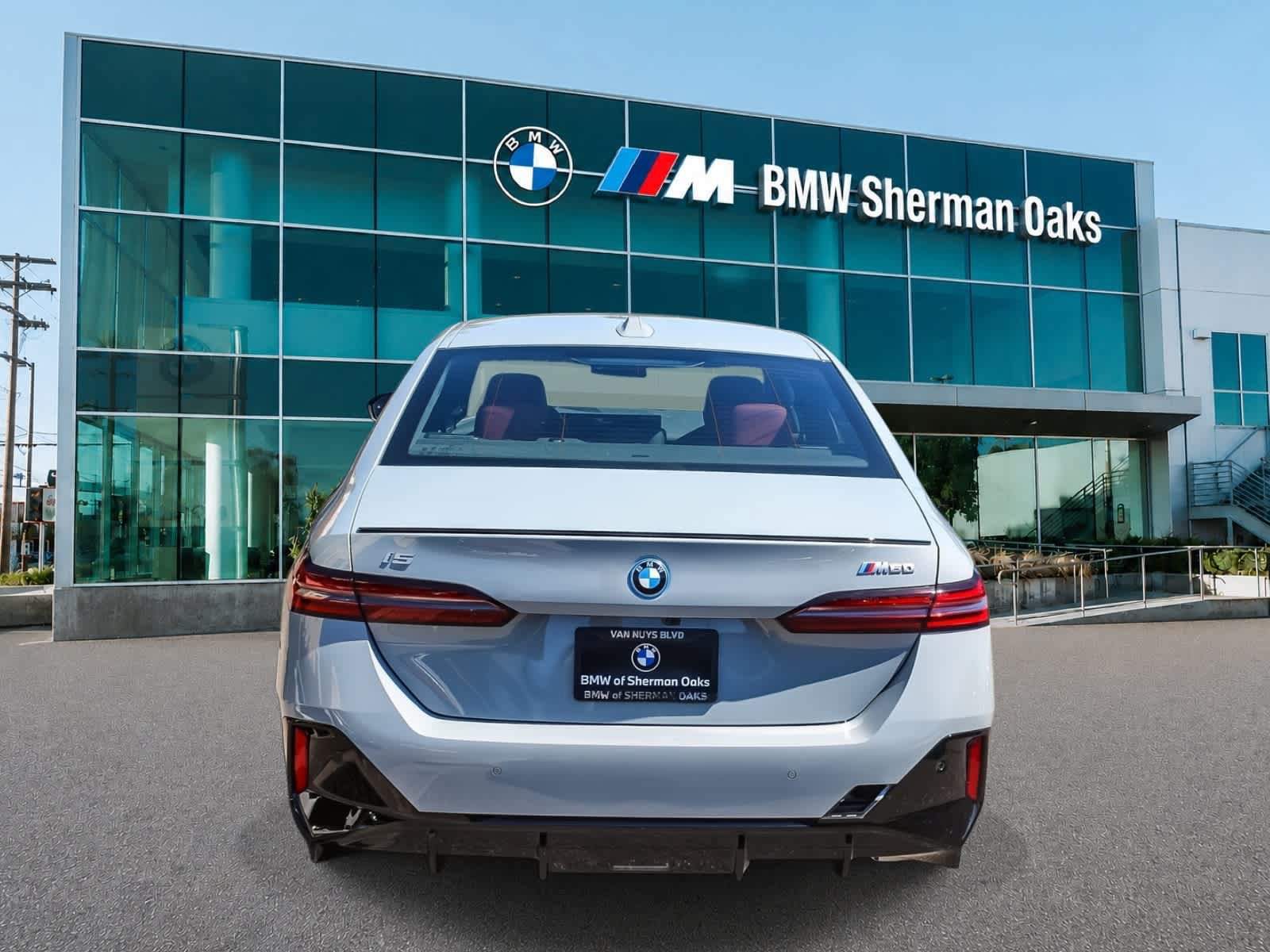 New 2026 BMW i5 M60 w/ Dynamic Handling Package AWD/4WD image 5