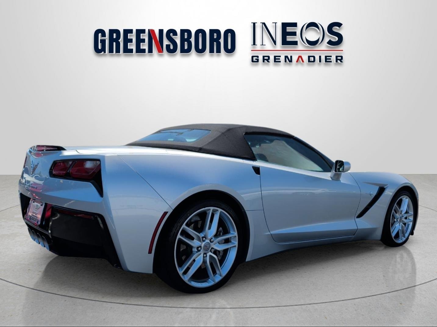 Used 2019 Chevrolet Corvette Stingray Convertible w/ 2LT Preferred Equipment Group RWD image 5
