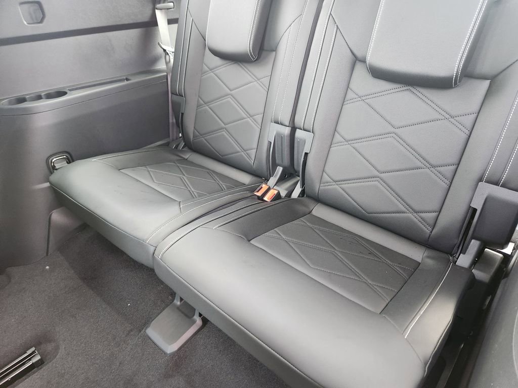 New 2026 Volkswagen Atlas SE image 18