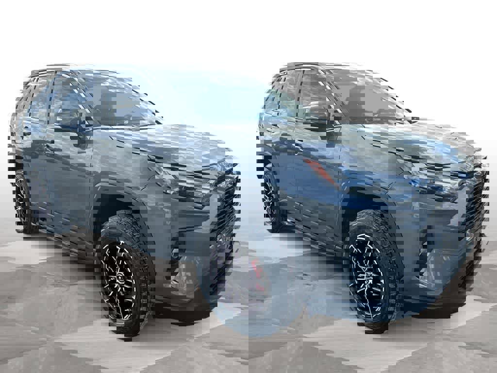 Used 2023 Toyota RAV4 LE FWD image 2