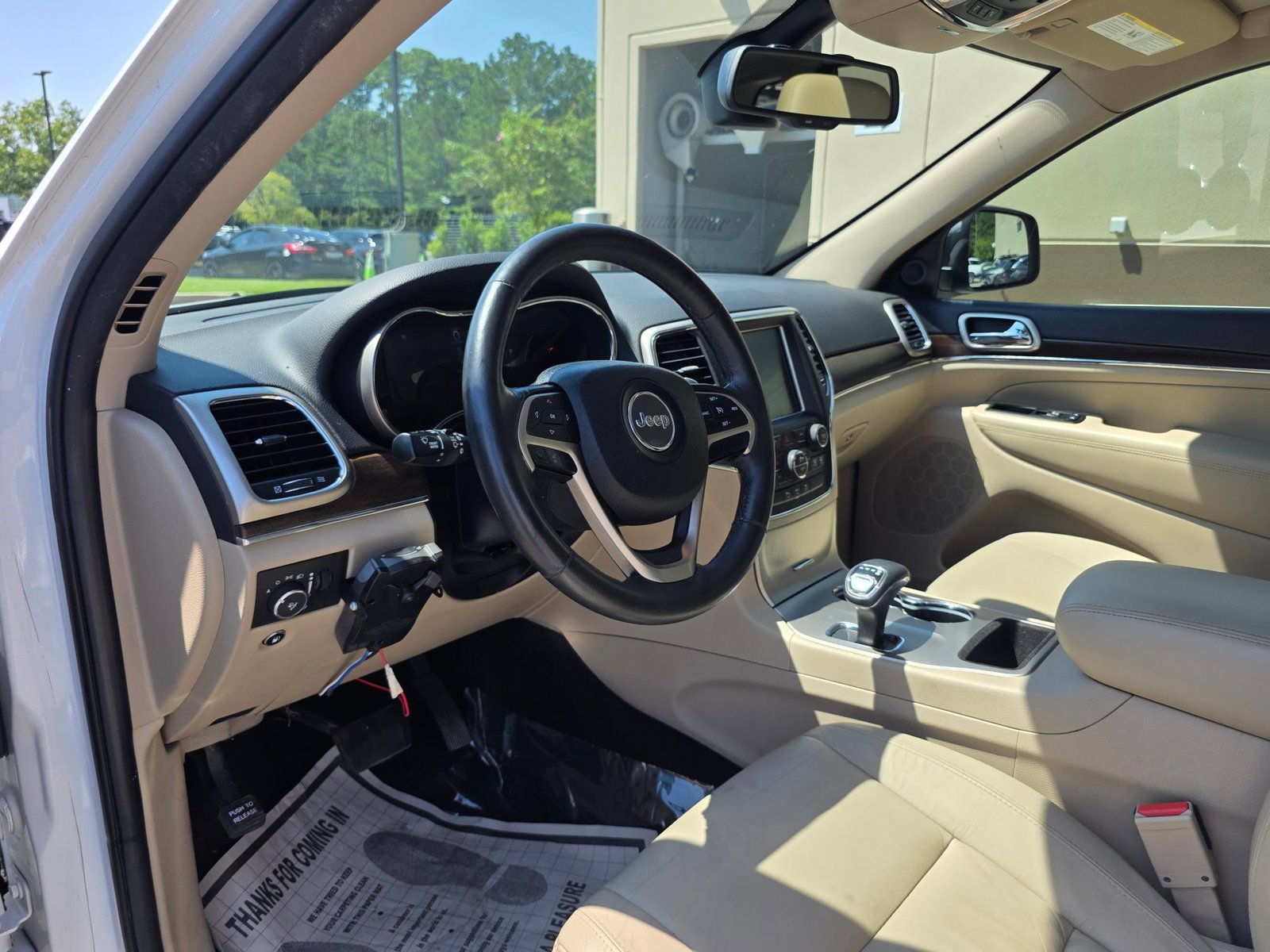 Used 2015 Jeep Grand Cherokee Limited RWD image 4