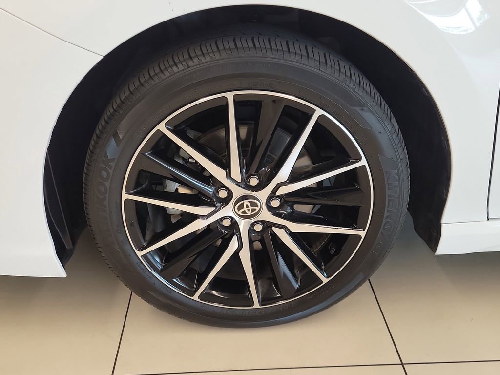 Certified 2024 Toyota Camry SE FWD image 4