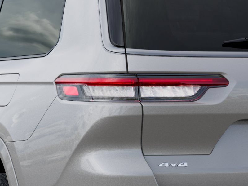 New 2026 Jeep Grand Cherokee L Limited AWD/4WD image 9
