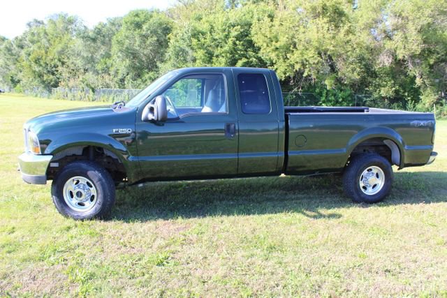 Used 2000 Ford F250 Lariat image 3