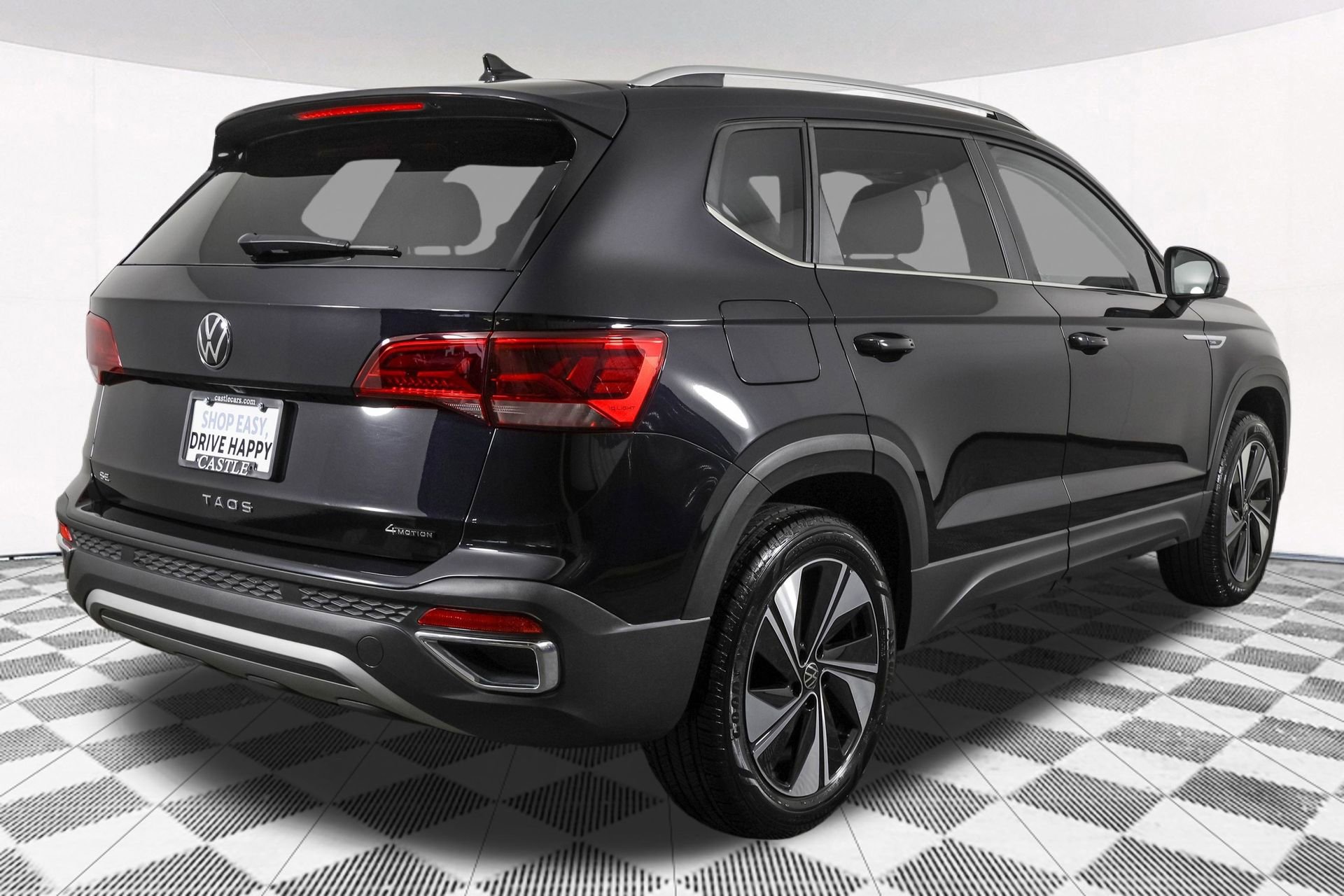 Used 2023 Volkswagen Taos SE AWD/4WD image 16