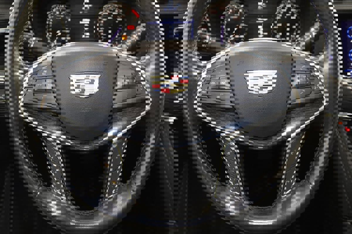 Used 2020 Cadillac XT5 Premium Luxury image 37