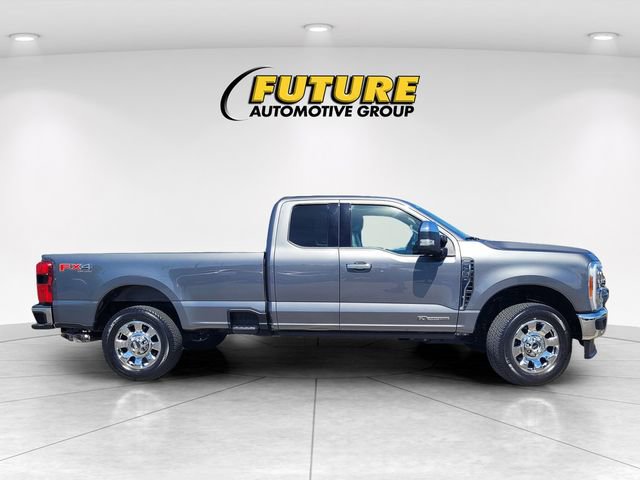 Used 2023 Ford F350 Lariat w/ Tow Technology Package AWD/4WD image 3