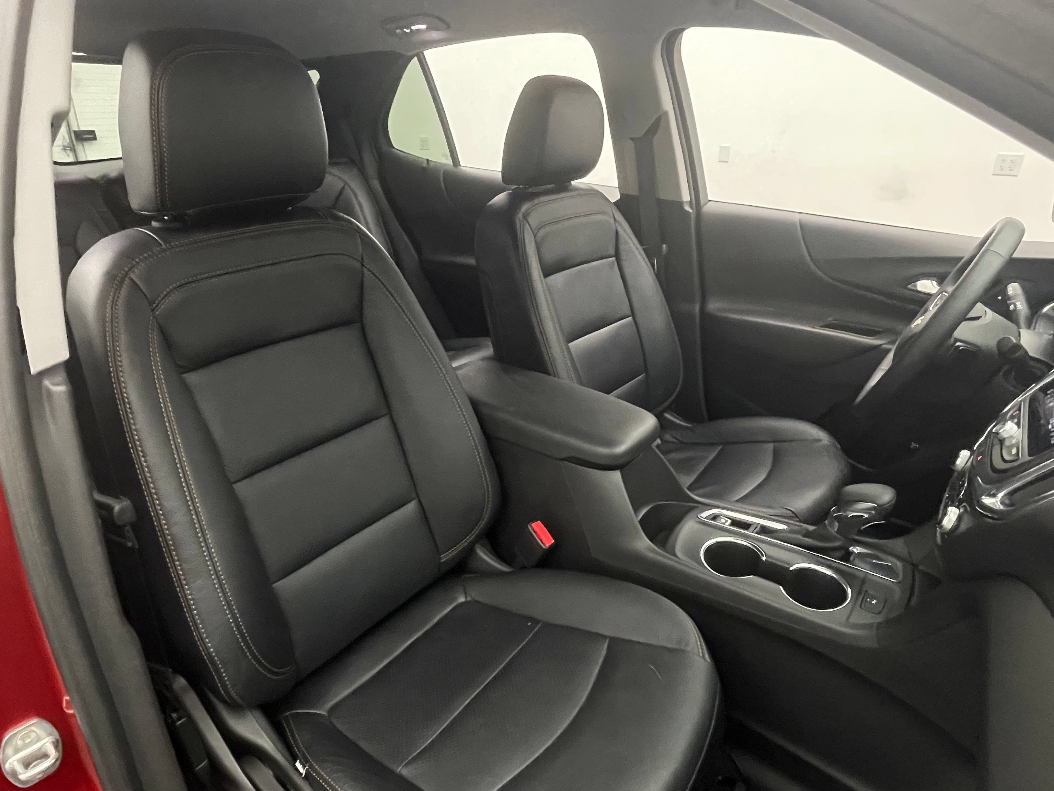 Used 2023 Chevrolet Equinox LT FWD image 35