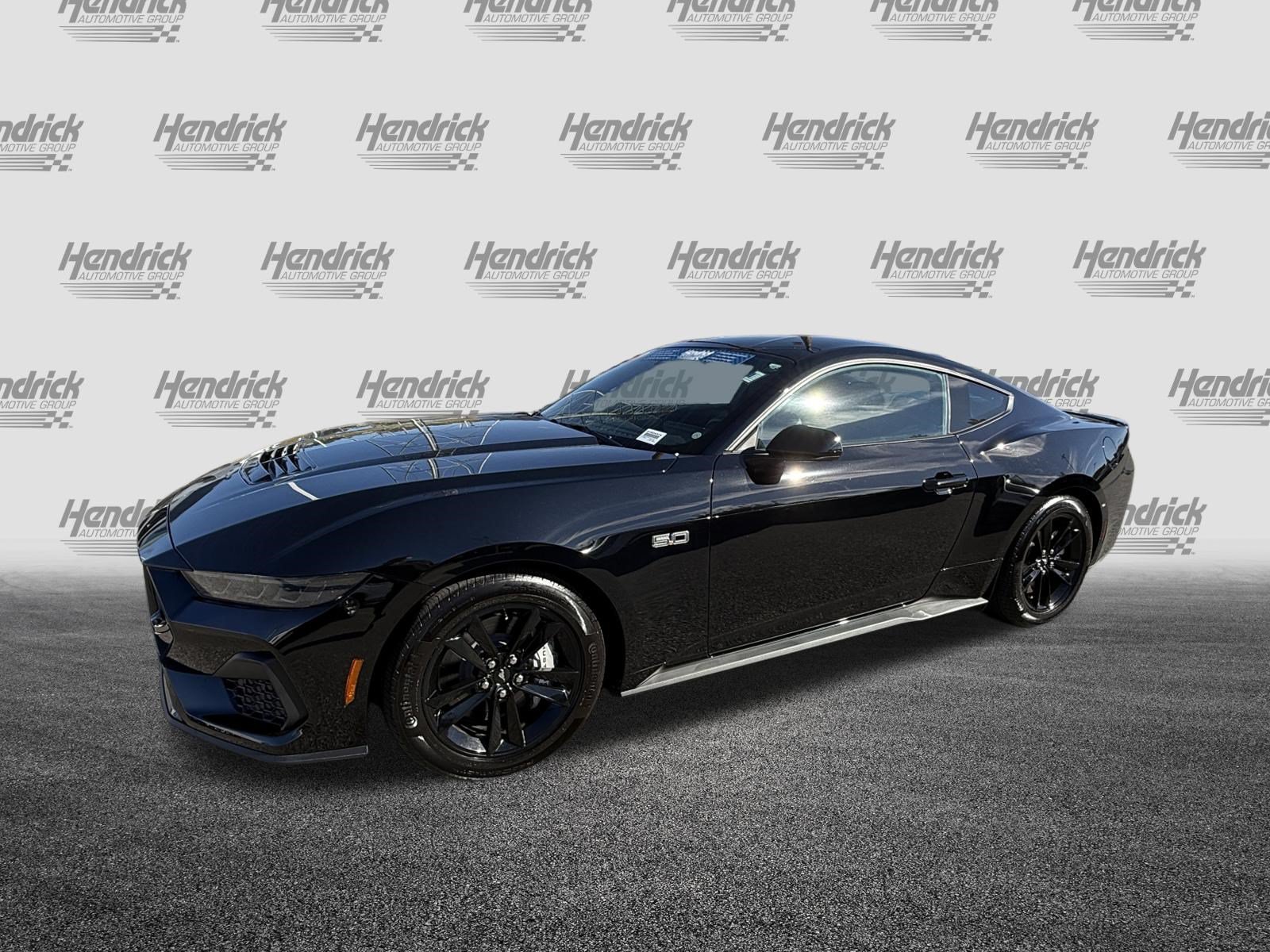 Used 2025 Ford Mustang GT RWD image 8