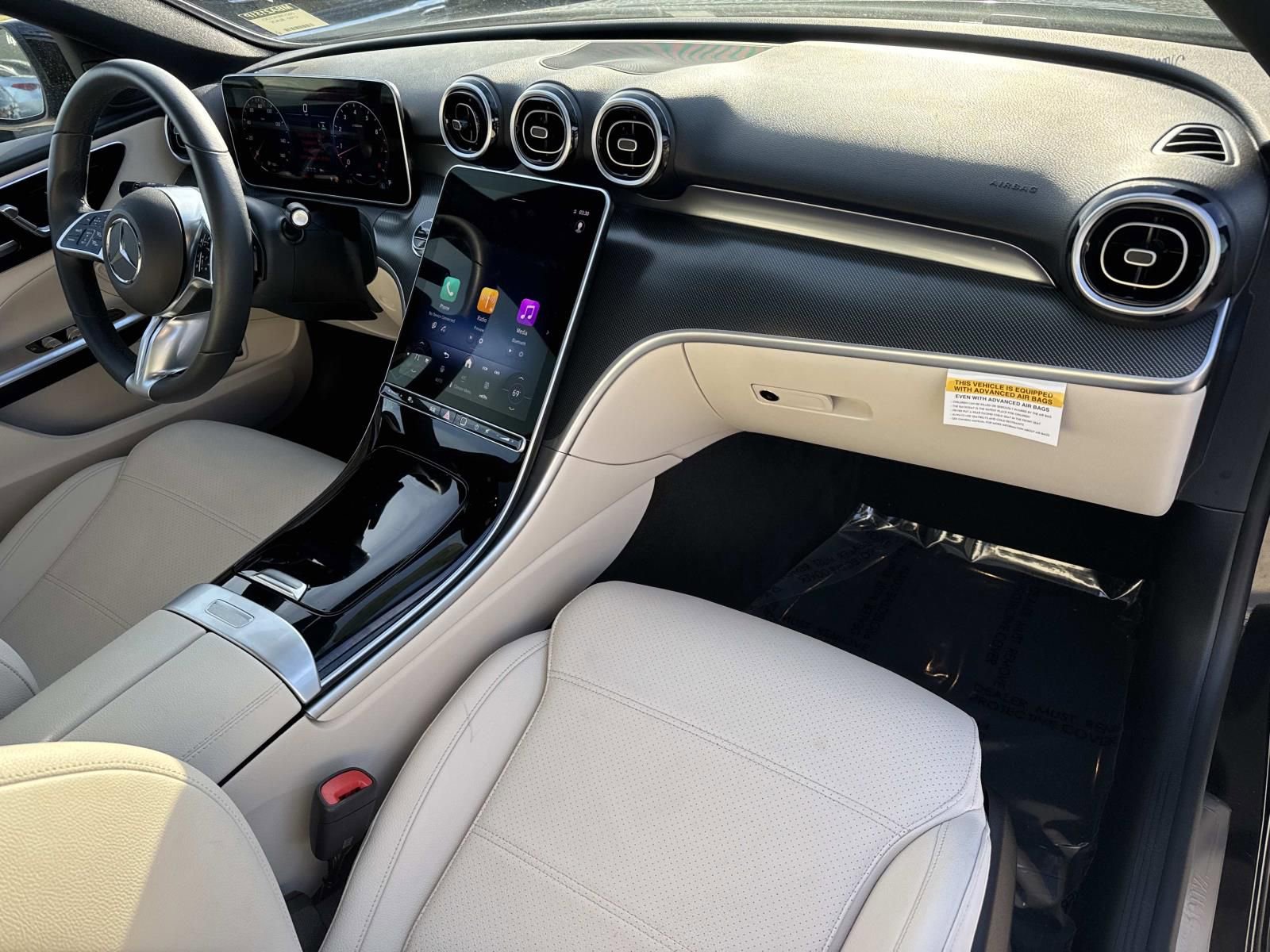 Used 2025 Mercedes-Benz C 300 Sedan image 11