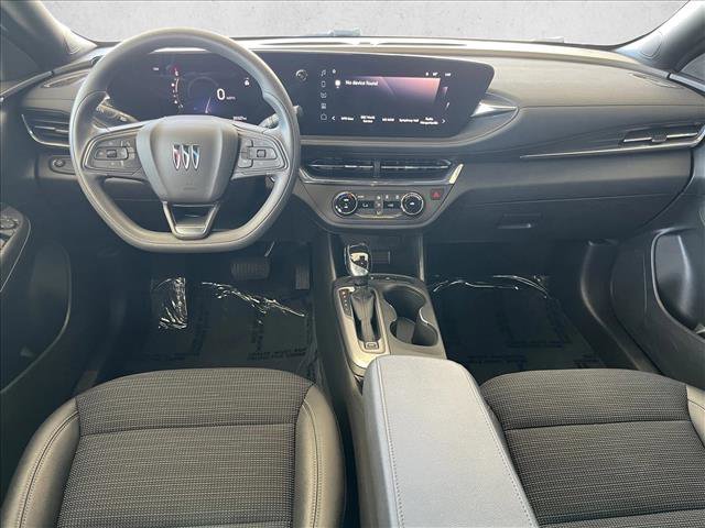 Used 2025 Buick Envista Preferred image 11