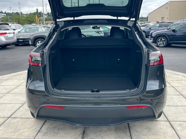 Used 2024 Tesla Model Y Long Range AWD/4WD image 12