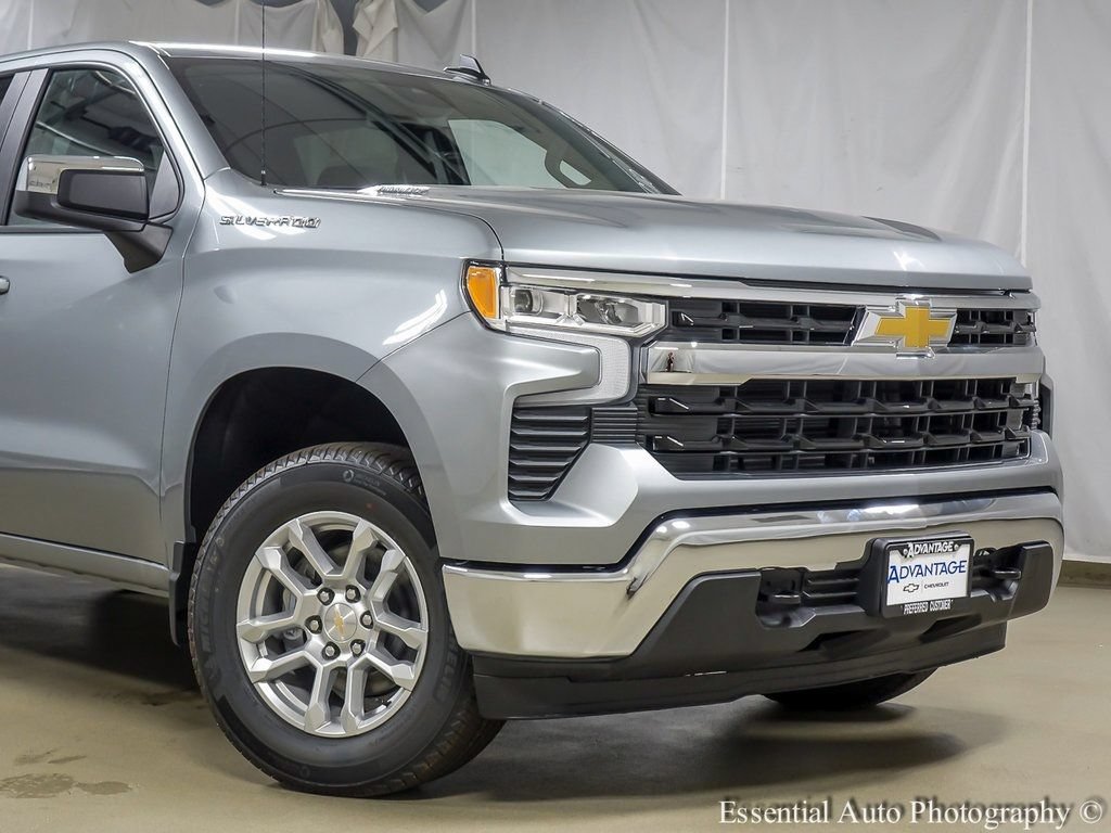 New 2026 Chevrolet Silverado 1500 LT AWD/4WD video 3