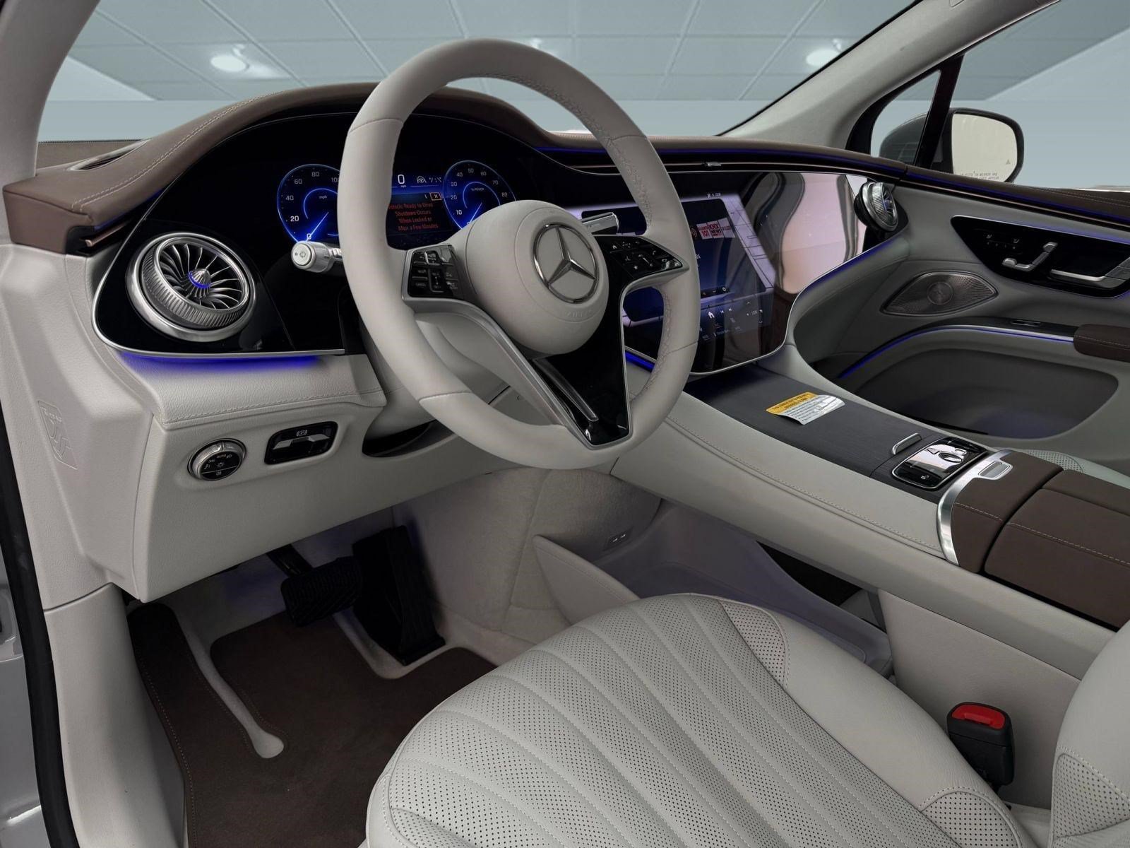 New 2027 Mercedes-Benz EQS 400 4MATIC SUV image 4