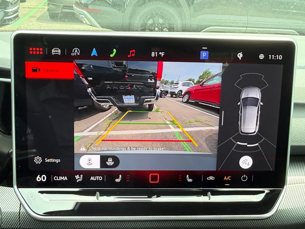 New 2026 Volkswagen GTI SE FWD image 17