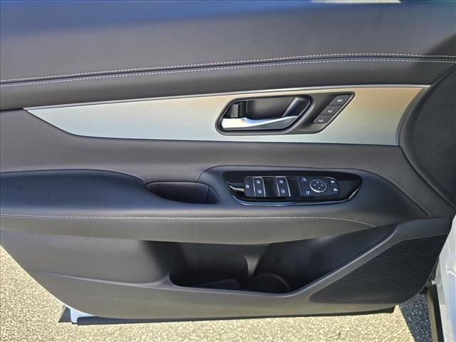 Used 2025 Nissan Murano SL image 11