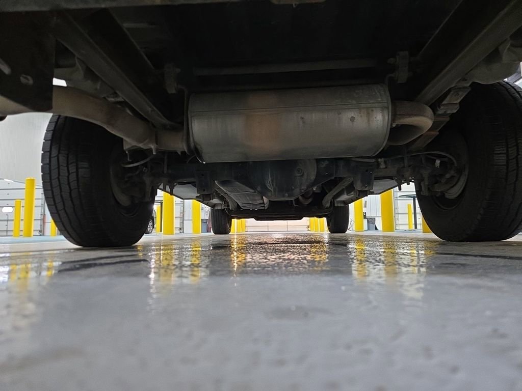 Used 2022 Chevrolet Express 3500 w/ Power Convenience Package image 18