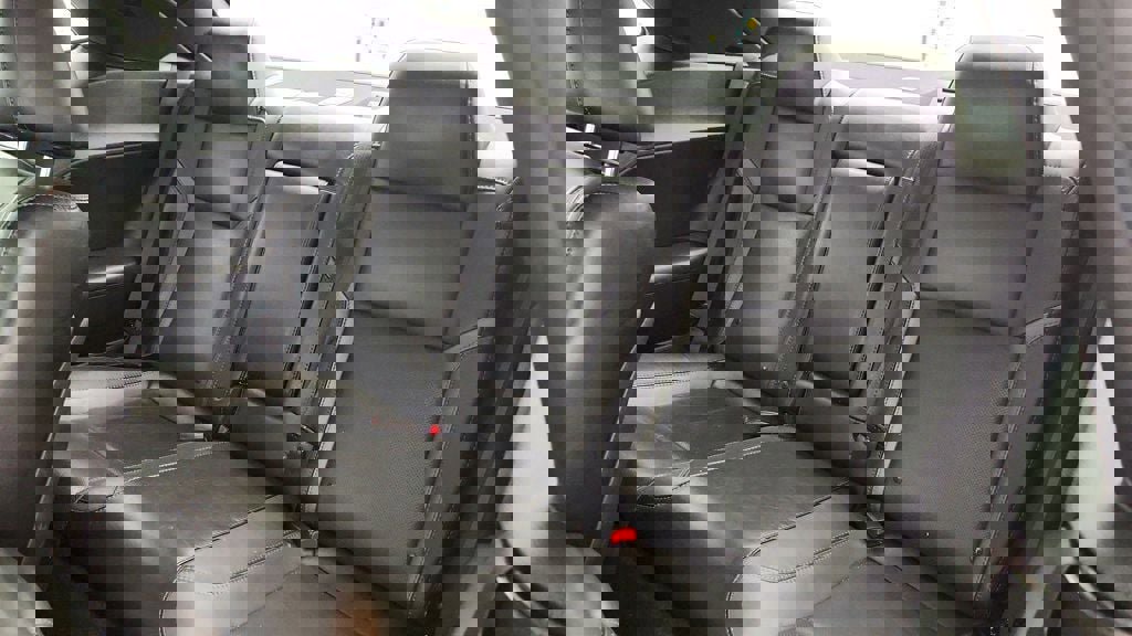 Used 2018 Dodge Challenger GT w/ Driver Convenience Group image 22