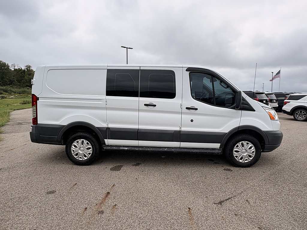 Used 2016 Ford Transit 250 130 Low Roof w/ Exterior Upgrade Package RWD image 6