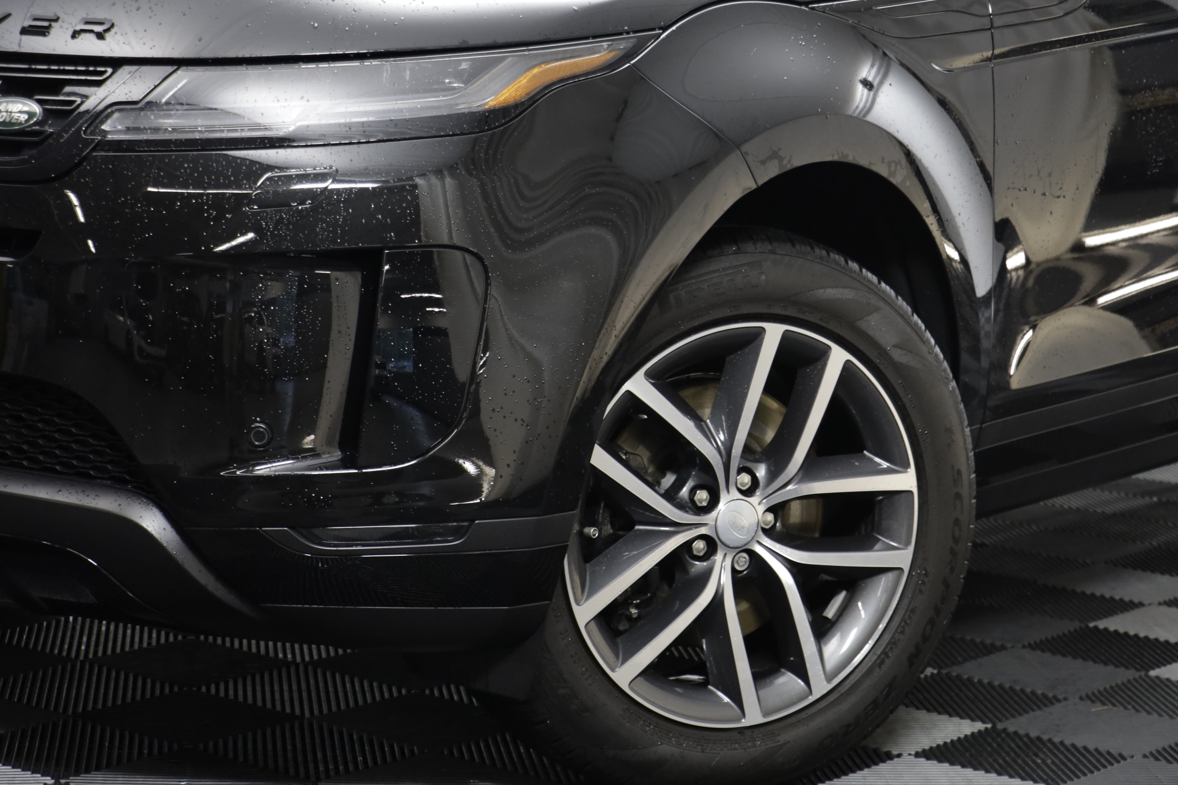 Certified 2026 Land Rover Range Rover Evoque S AWD/4WD image 3