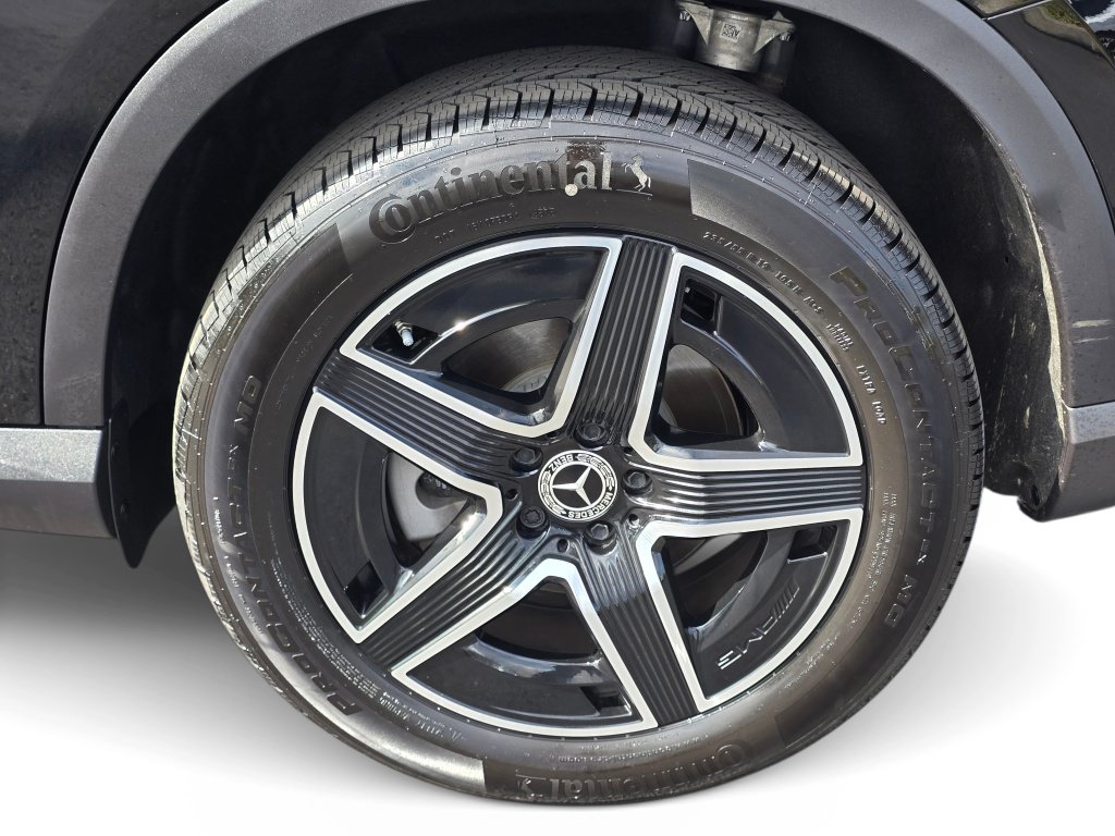 Used 2026 Mercedes-Benz GLC 300 4MATIC image 21